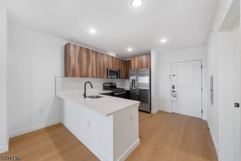 768 Bergen St – photo 1