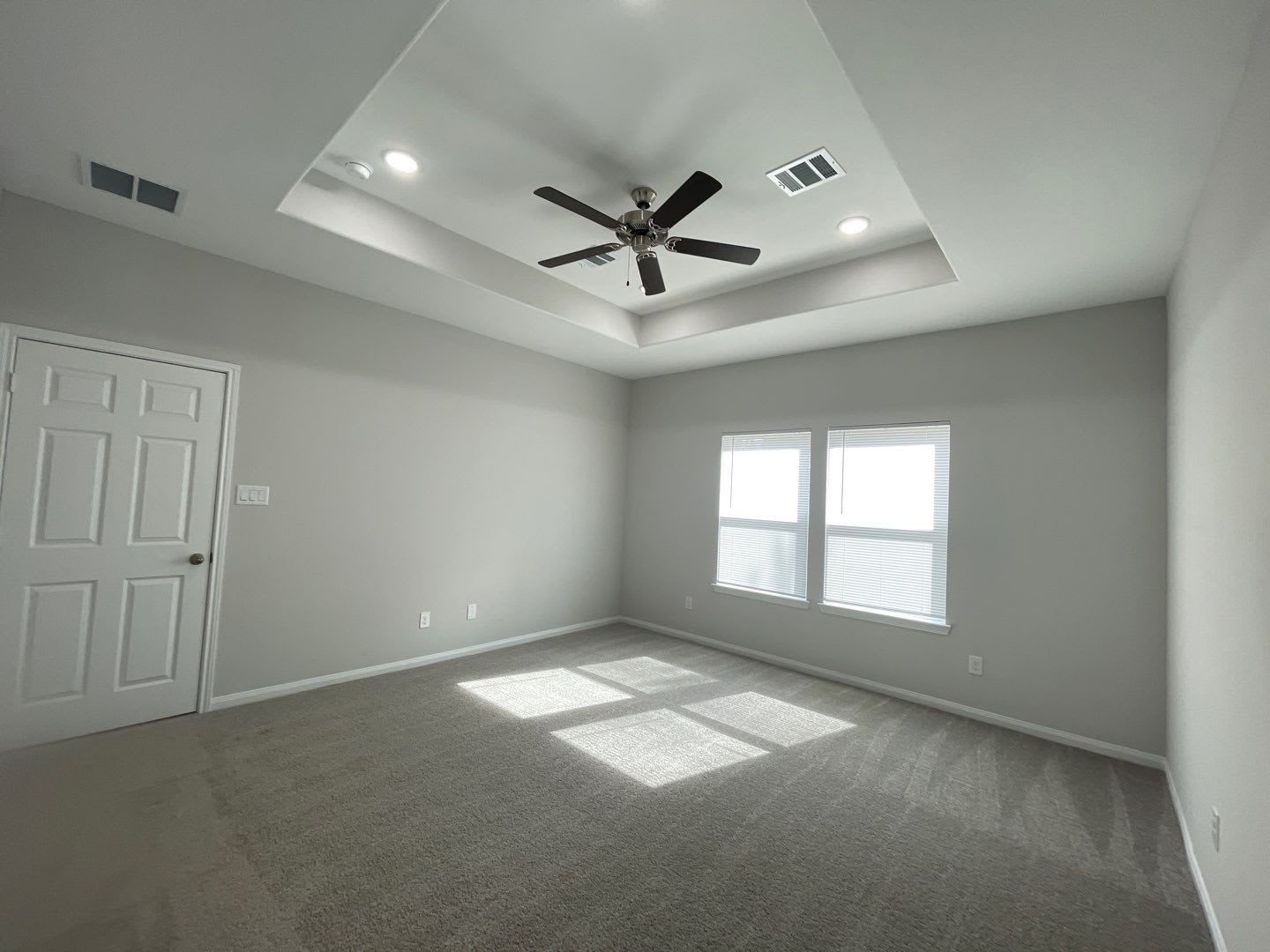 245 County Rd 5017**Ask about our NO CASH DEPOSIT option!** – photo 4