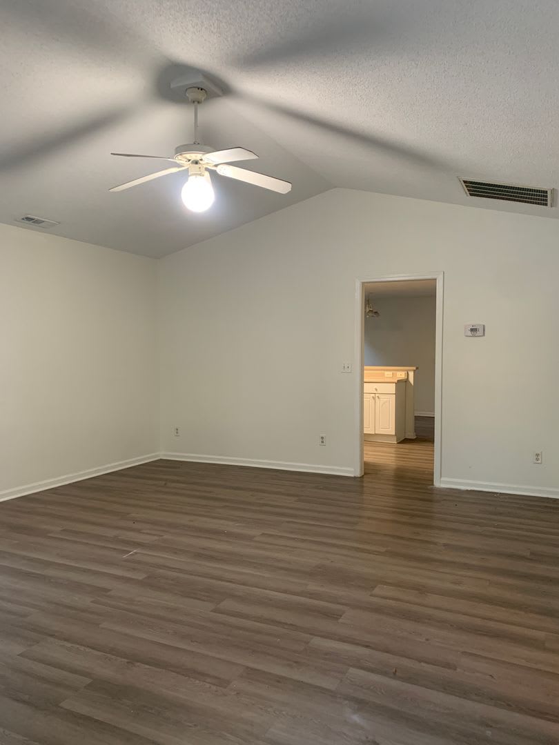 3 Bedroom 2 Bath House On Charter Drive Available Now – photo 3