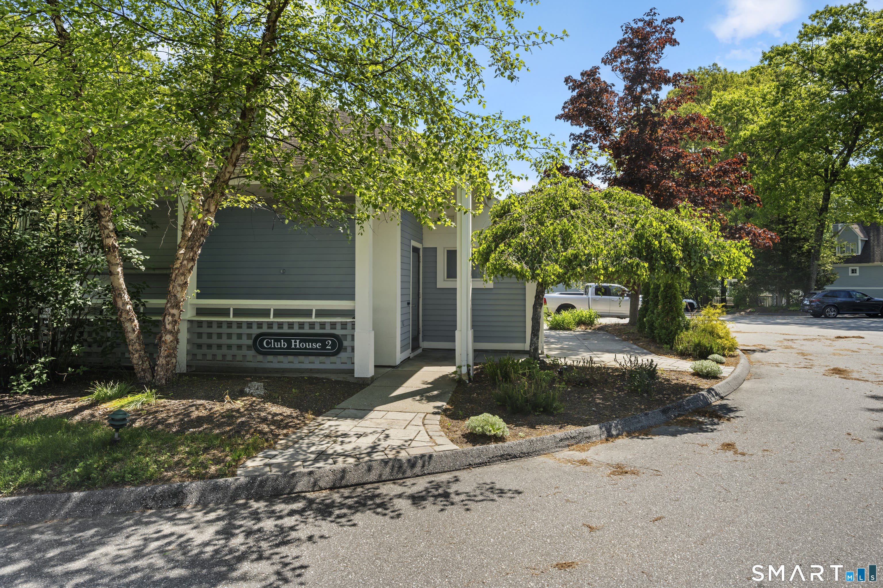 2124 Old Pond Lane – photo 2
