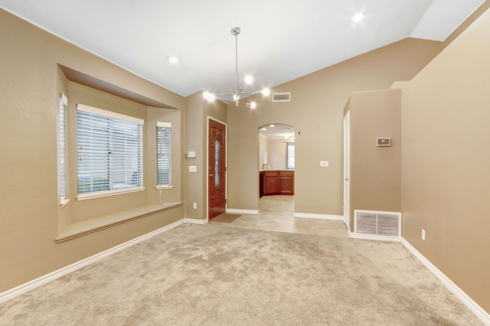 28th- 3 Bedroom – photo 5