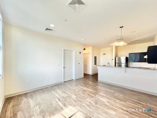 215 Stillwater Avenue – photo 5