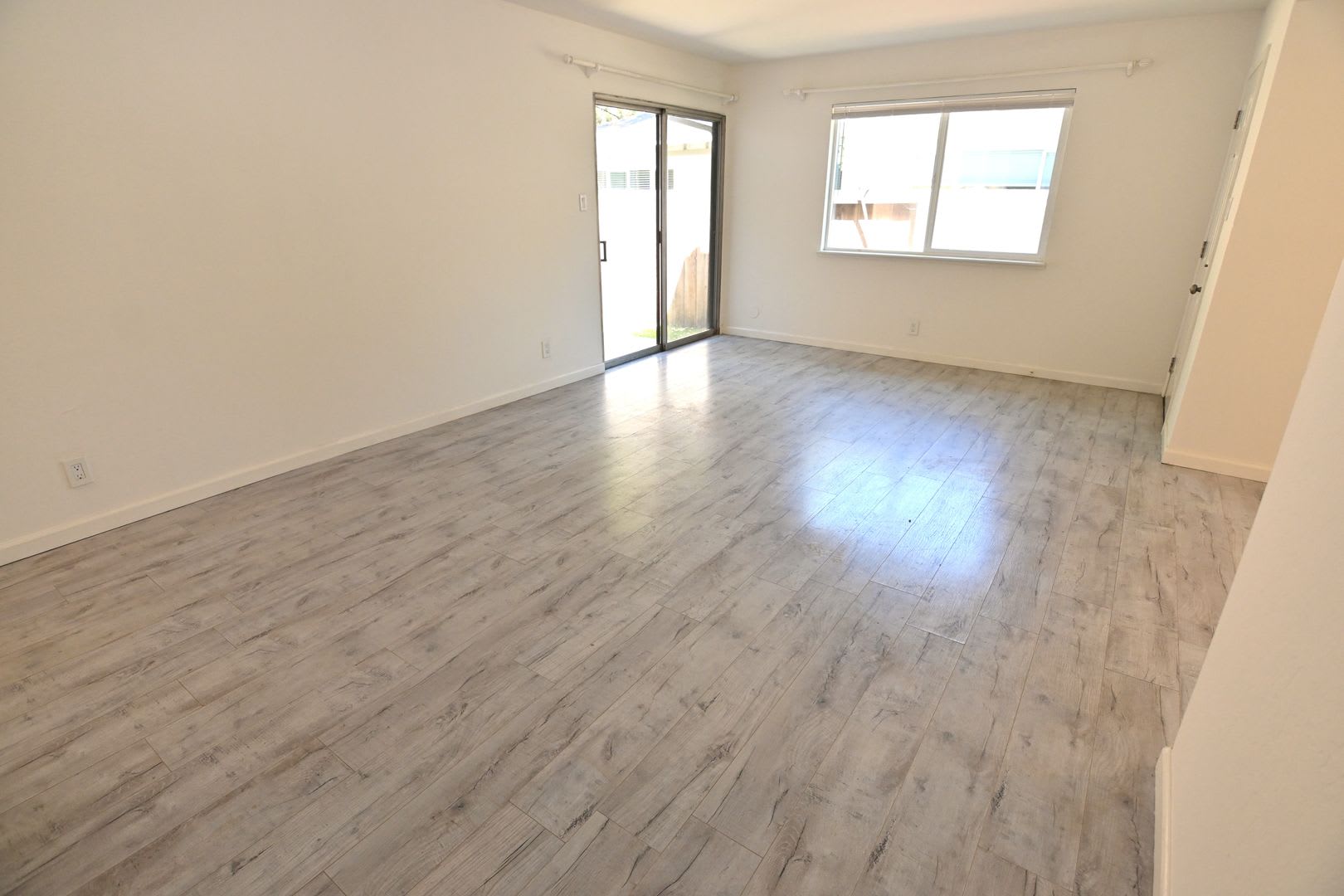 1295 Flora Ave San Jose Spacious 2 Bedroom 1 Bath West San Jose Duplex – photo 4