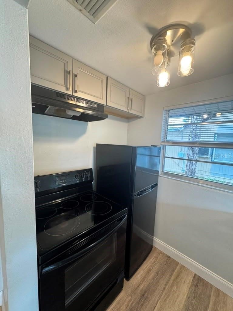 6123 MONTANA Avenue – photo 5