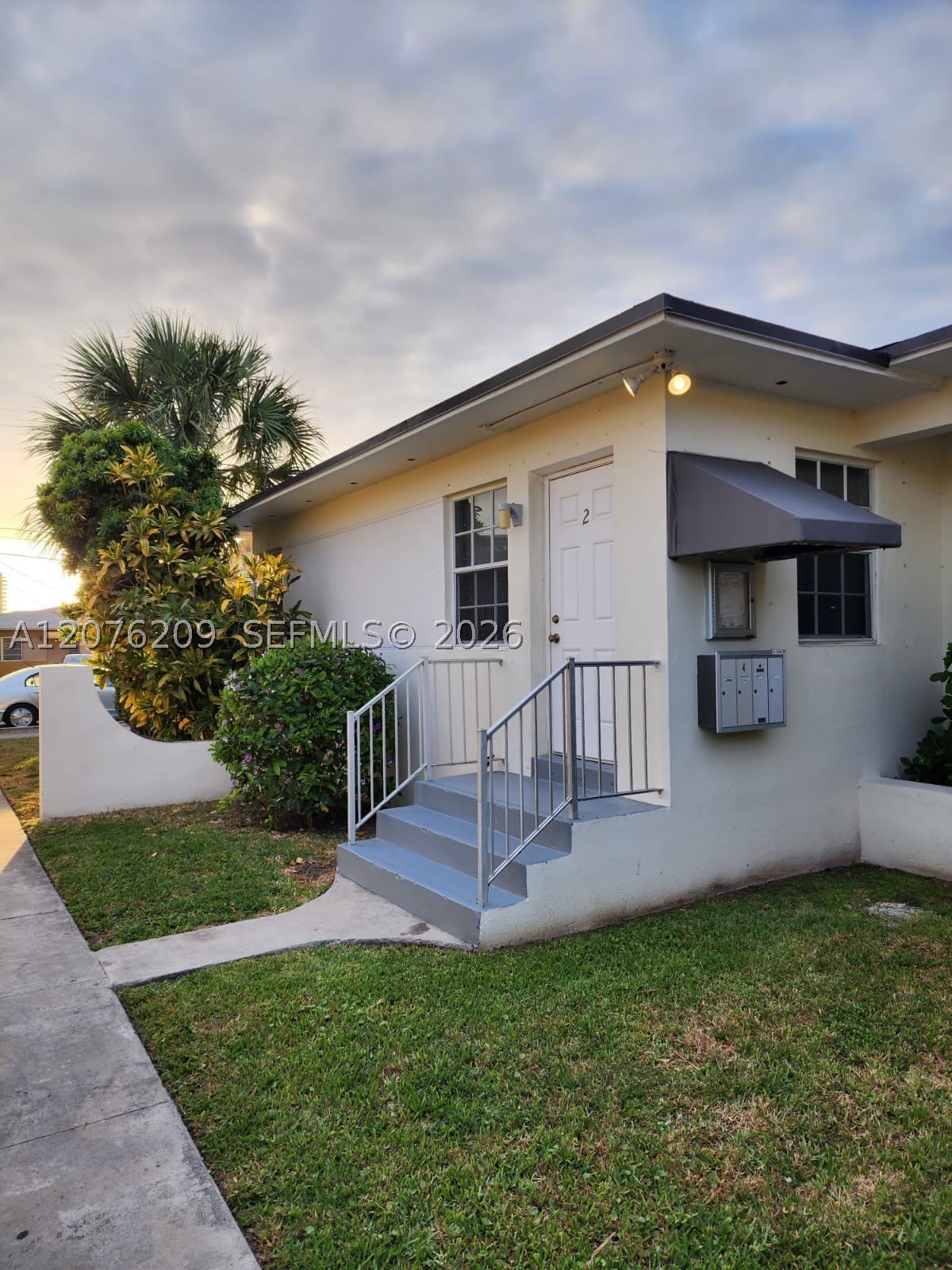 2145 Bay Dr – photo 2