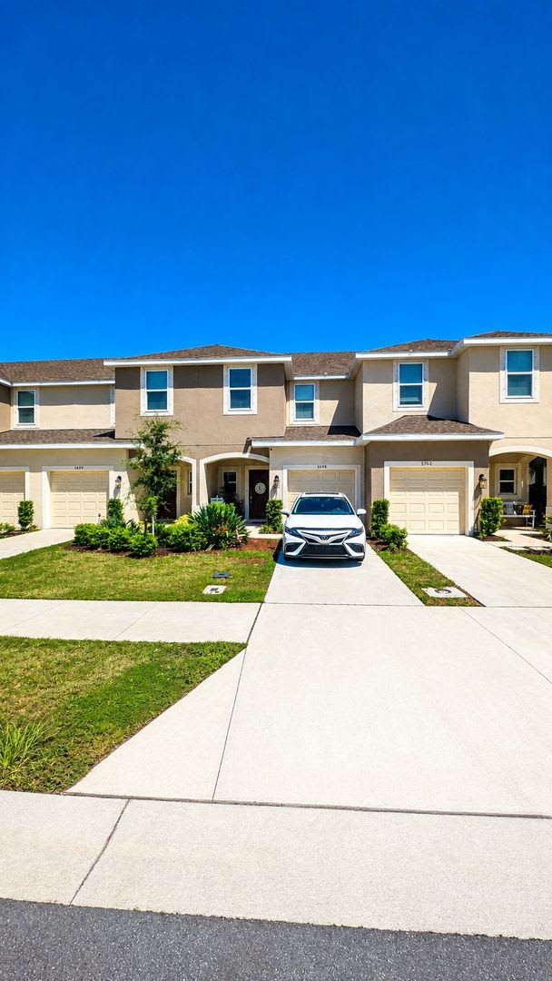 Annual UNfurnished almost new townhome 3/2 1/2 in Nokomis close to the beach – photo 1