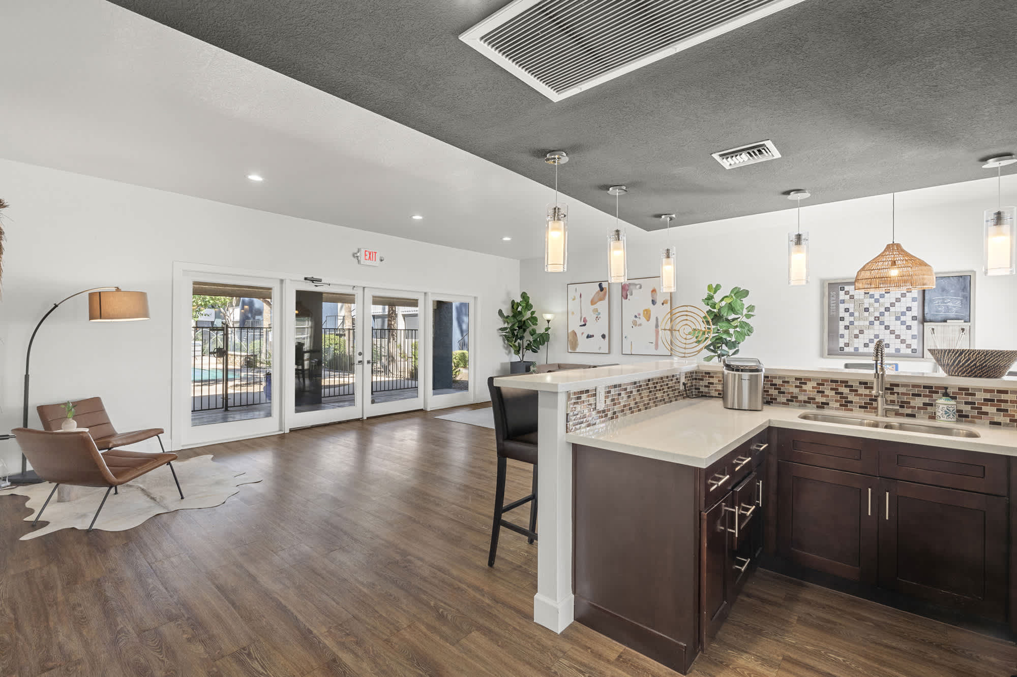 Oakridge Apartments – photo 5