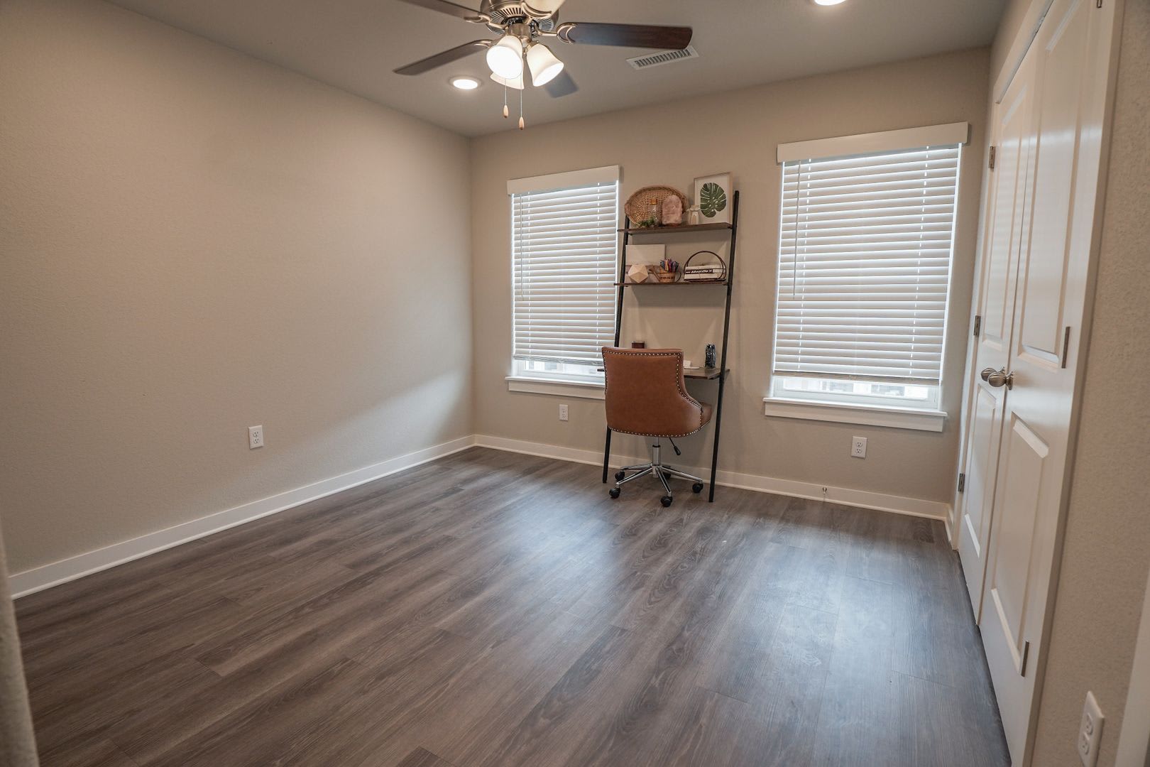 2 bedroom 2.5 bath home located in Fayetteville, AR – photo 5