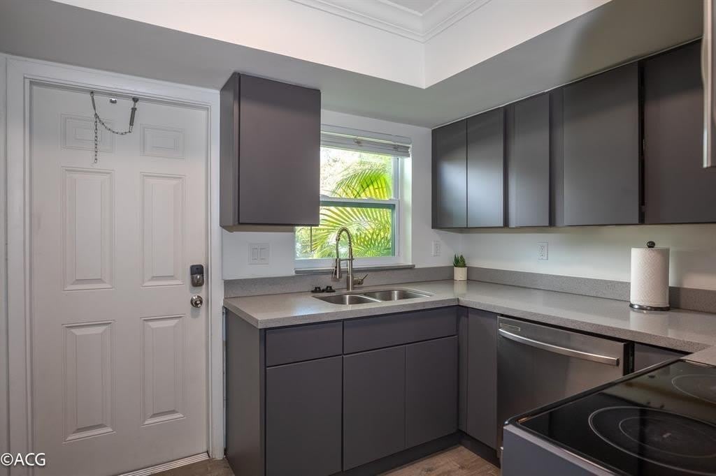 19 NE 16th Street – photo 4