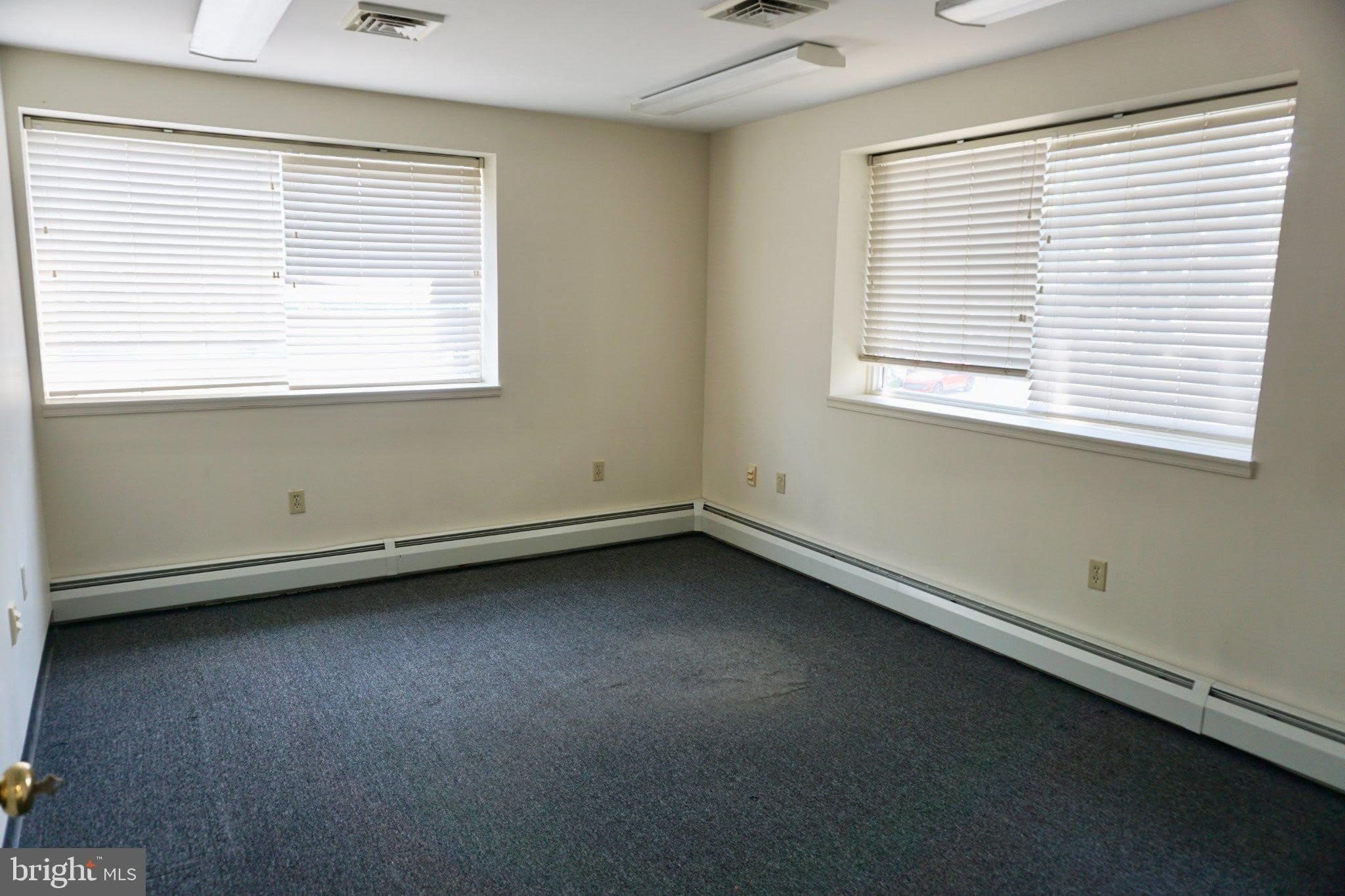 3697 DERRY Street – photo 5