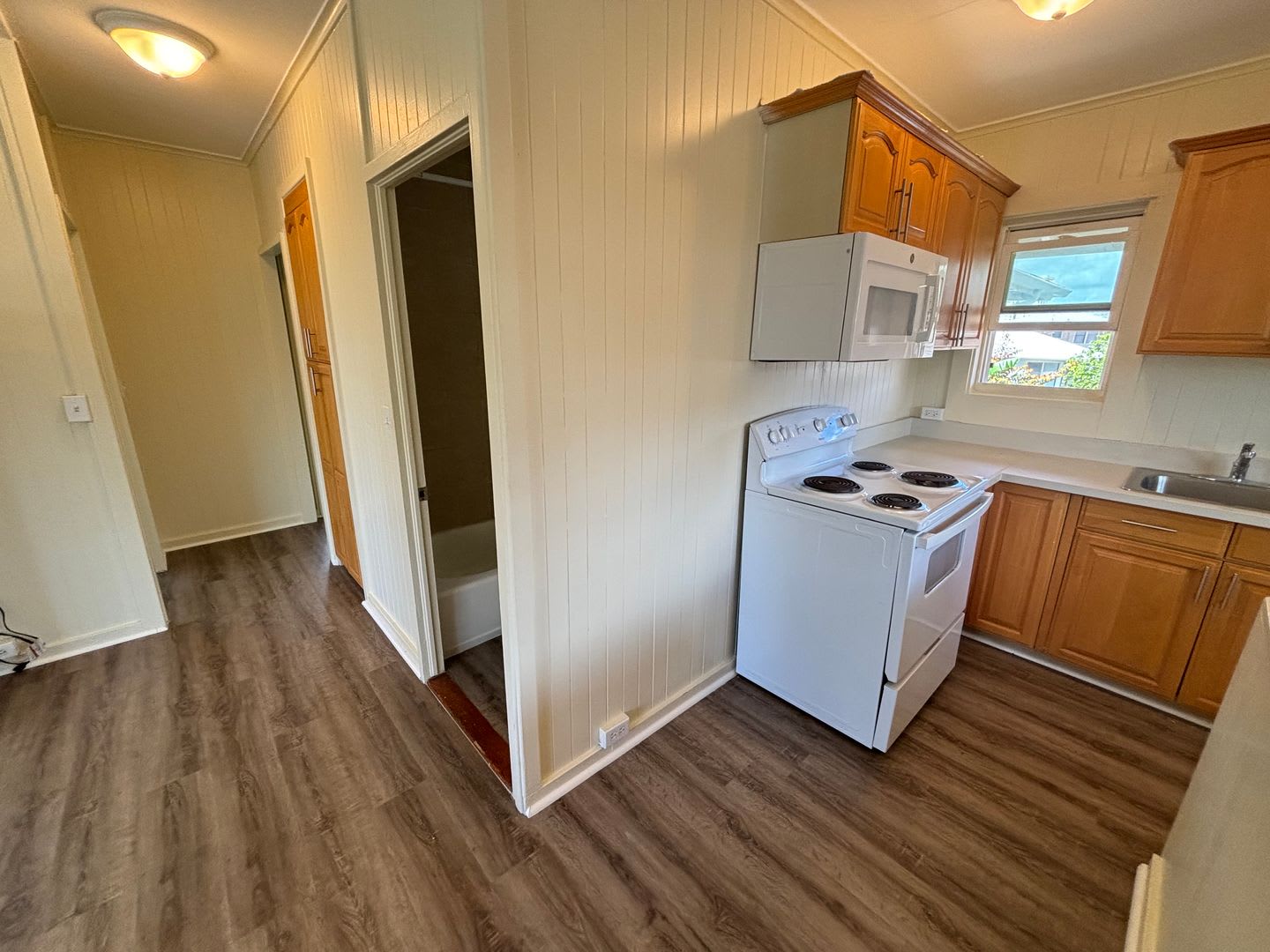 737 Hauoli St. – photo 4