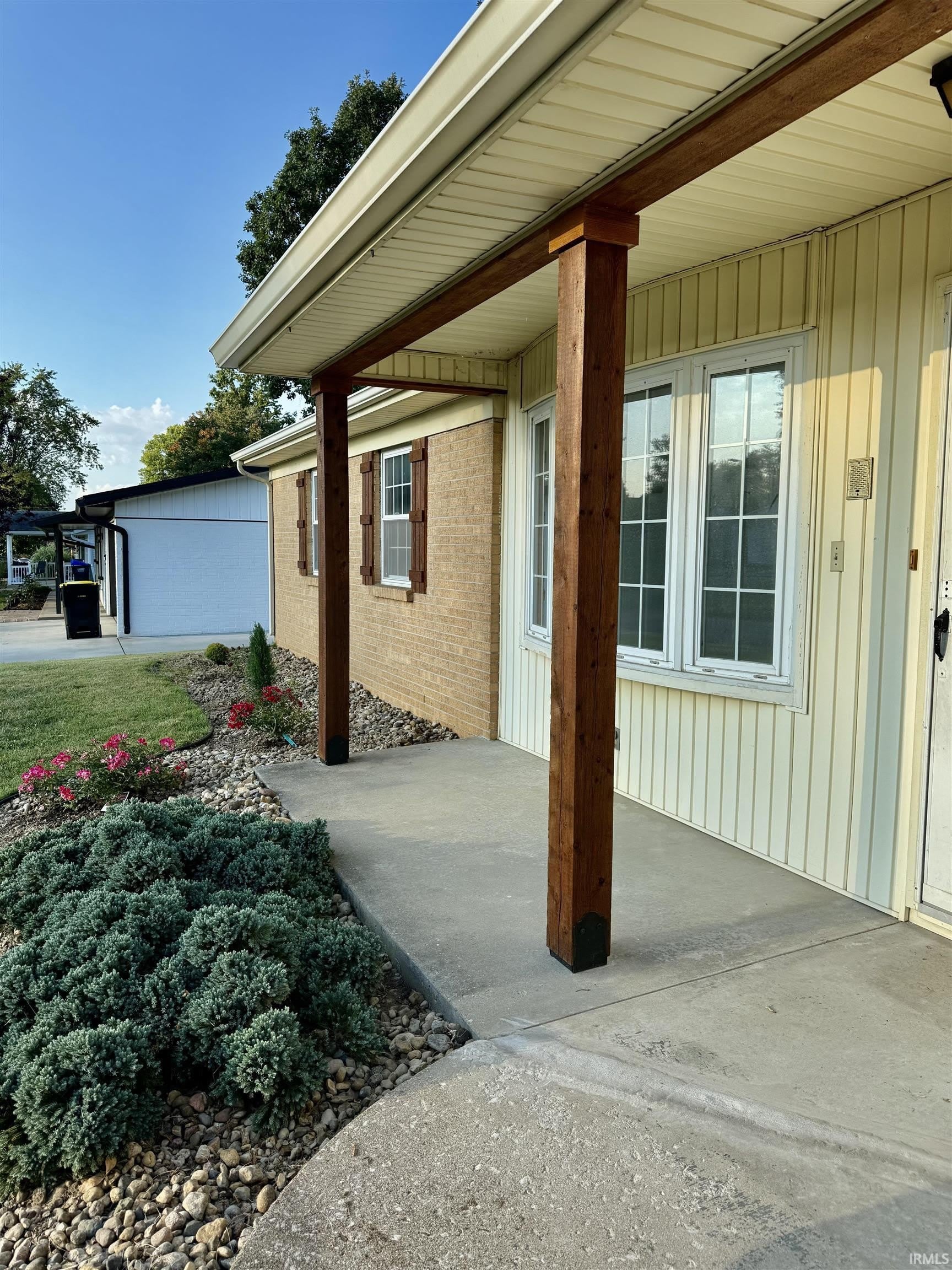 404 S Hickory Drive – photo 4