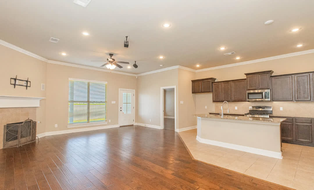231 Forest Grove Drive – photo 4