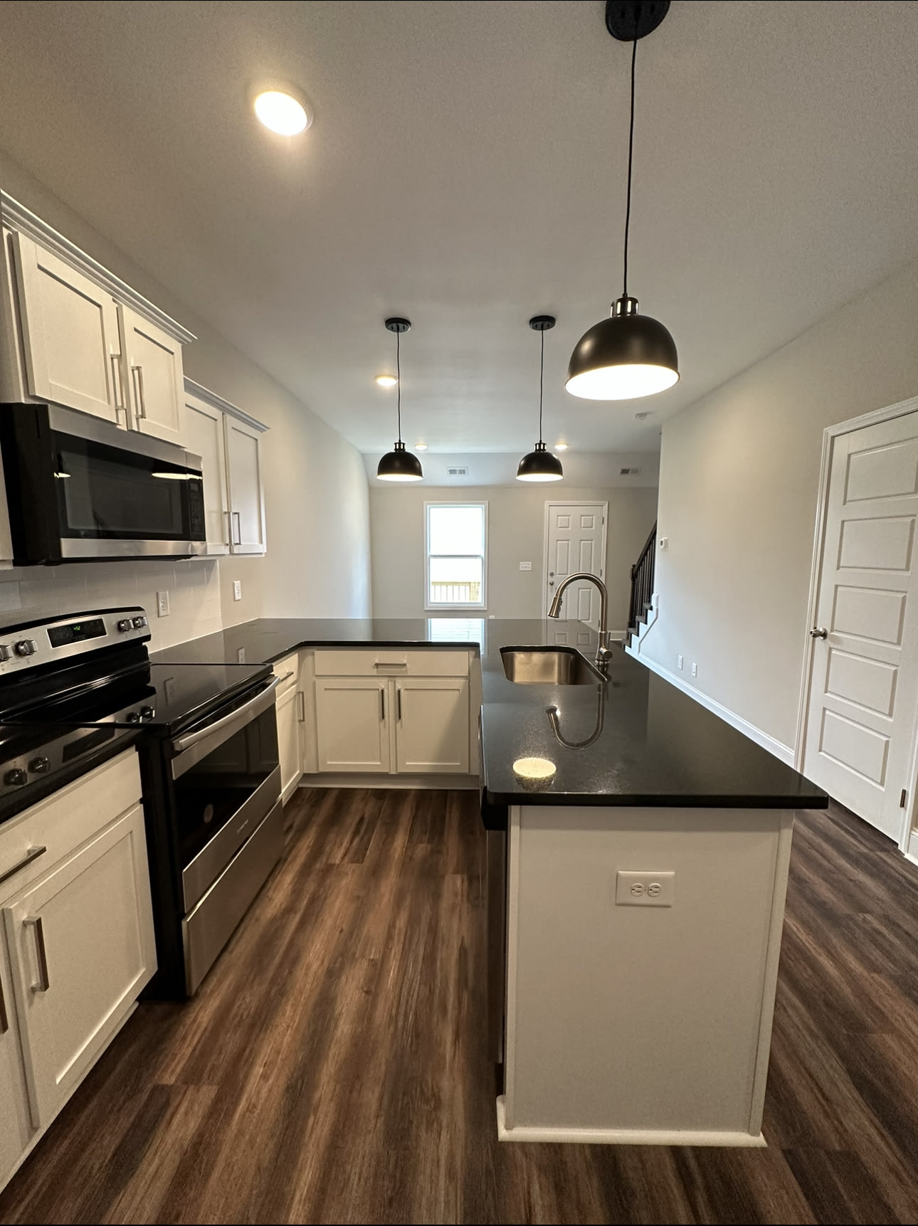 119 West Rossview Roadbuilding 2 I – photo 4