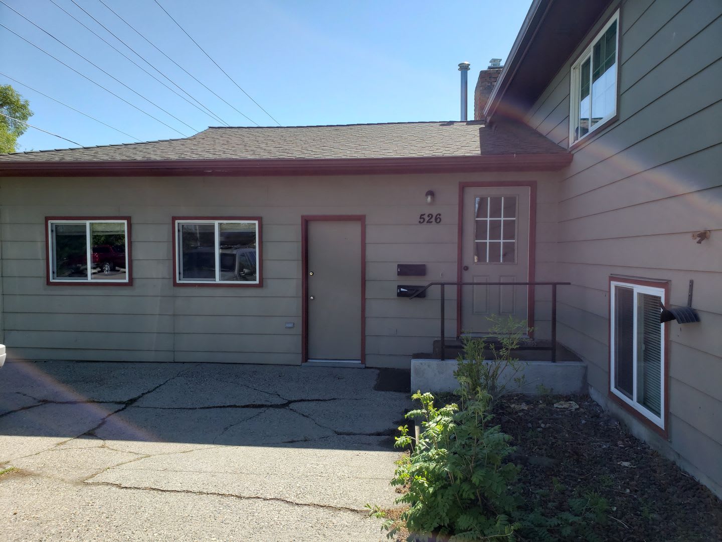526 N 11Th Ave – photo 2
