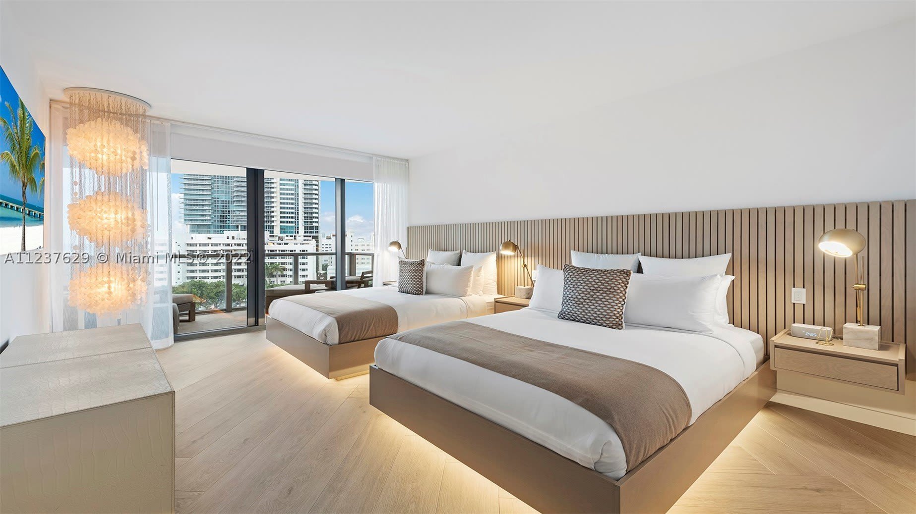 2201 Collins Ave – photo 5