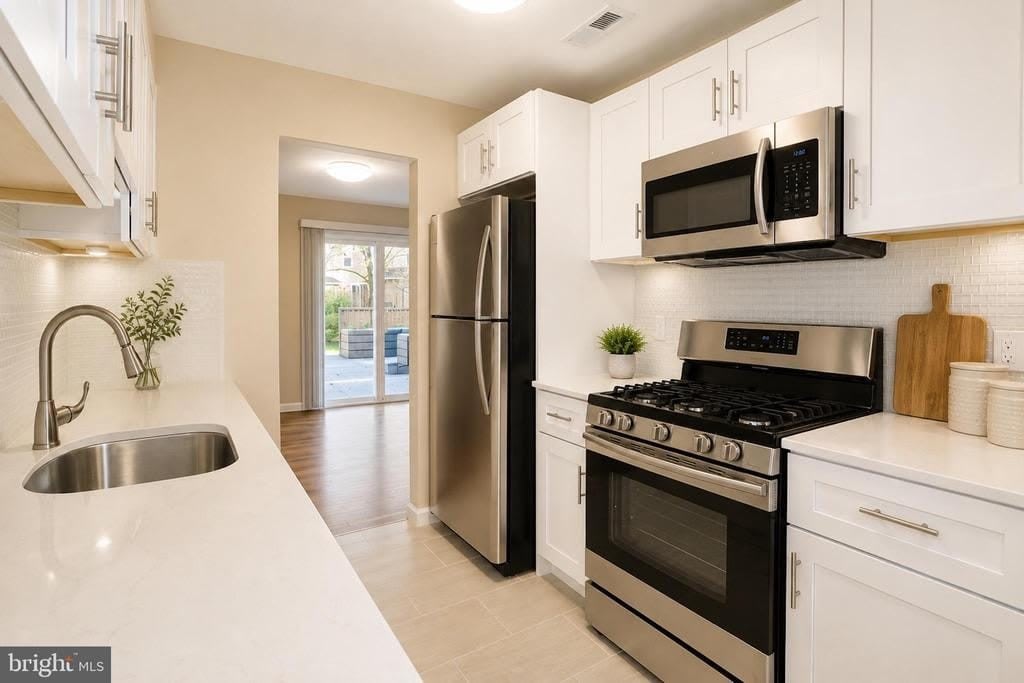 2704 ELBERTA LANE – photo 4