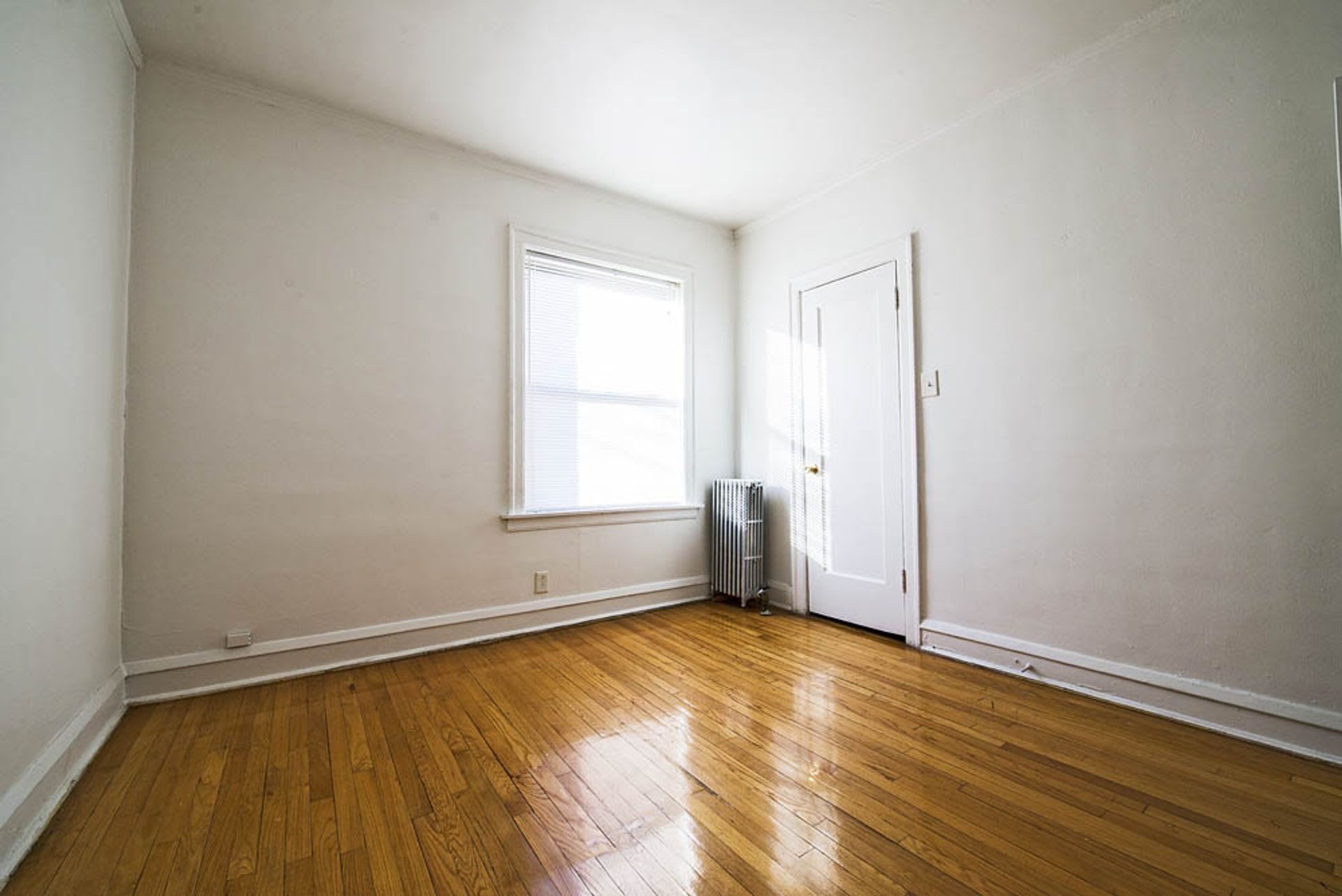 1717 W 77th St – photo 4