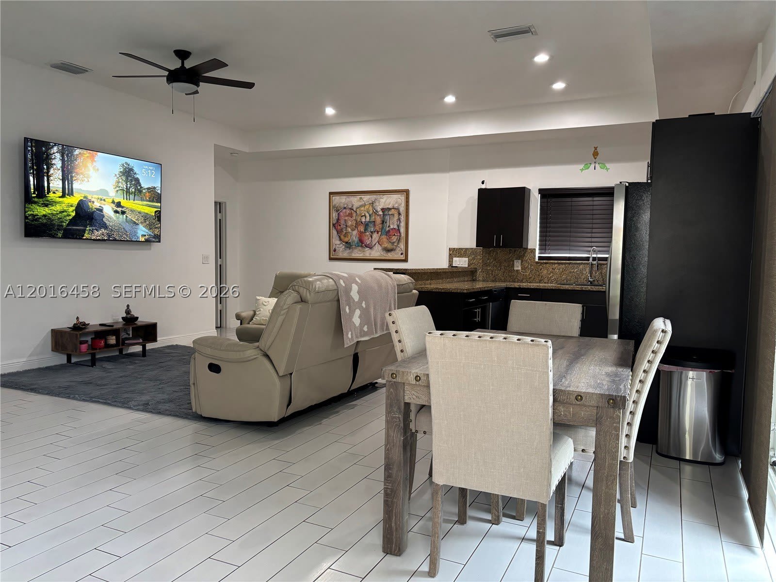 1131 SW 86th Ave – photo 3
