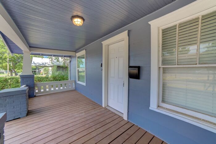 2607 East 10th Street – photo 4