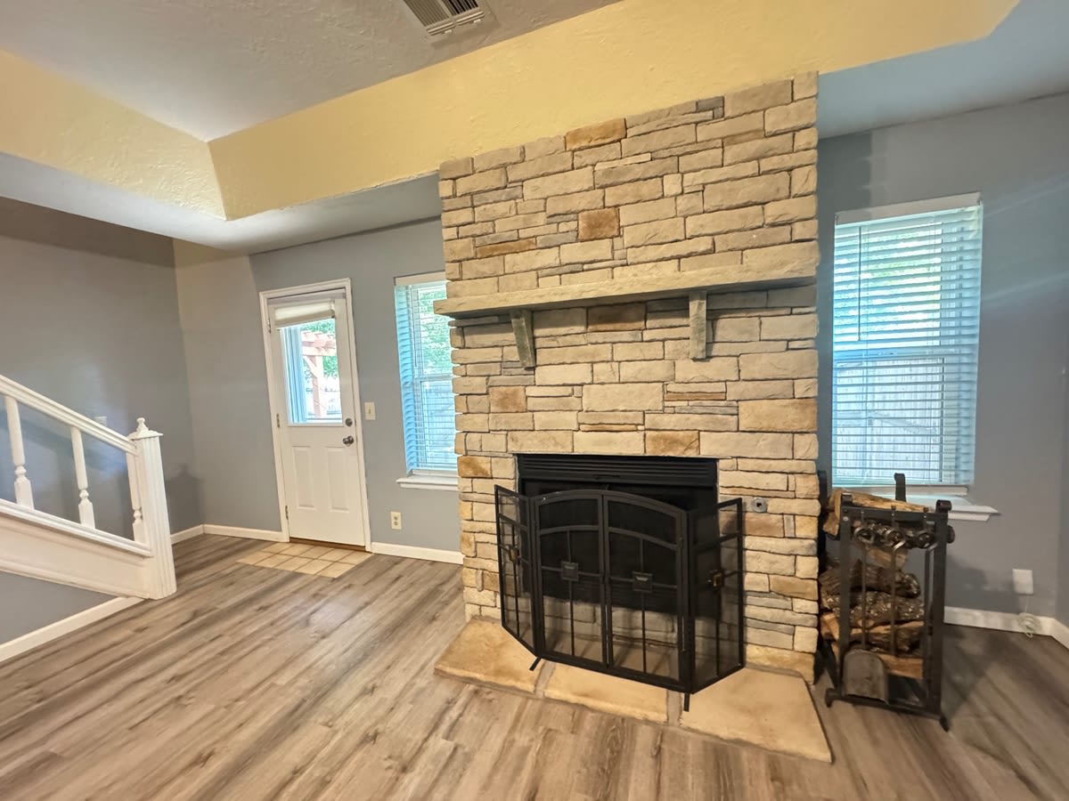 905 Rambling Oaks Drive – photo 4