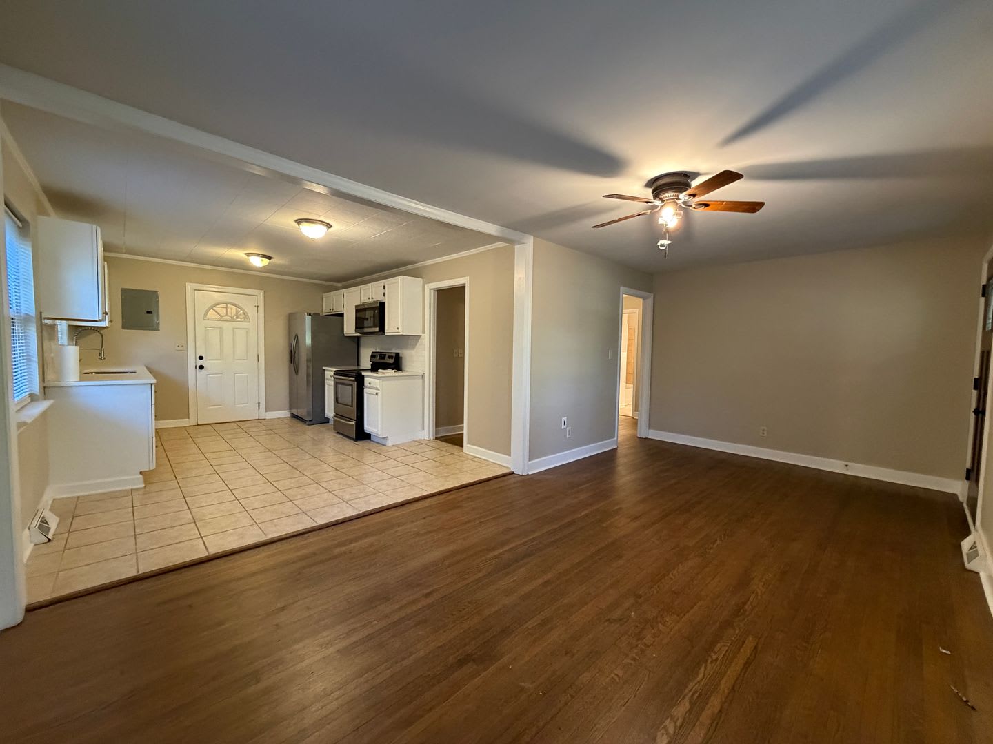 Updated Cottage with a country Setting – photo 4