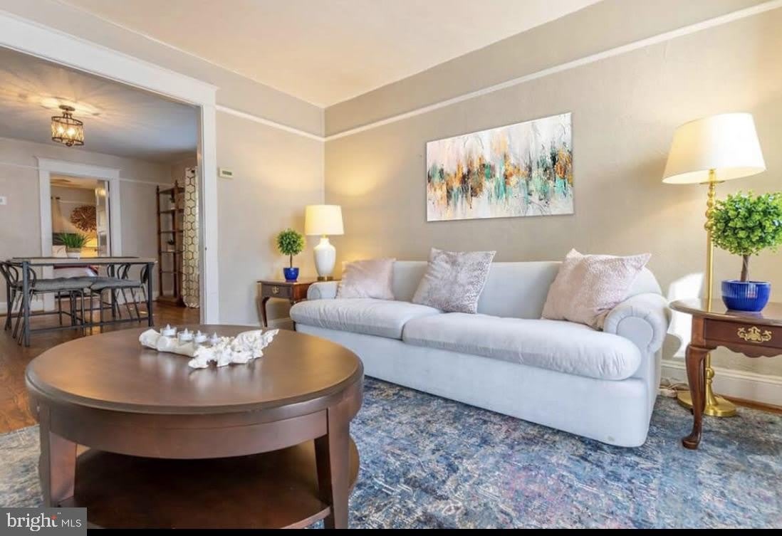 208 DUNCAN Avenue – photo 5