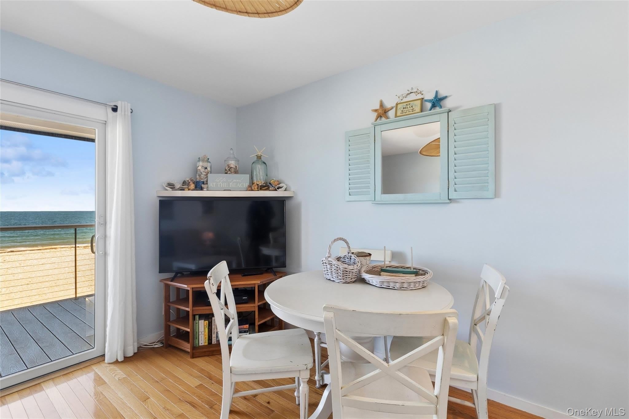 16 Navy Road – photo 5