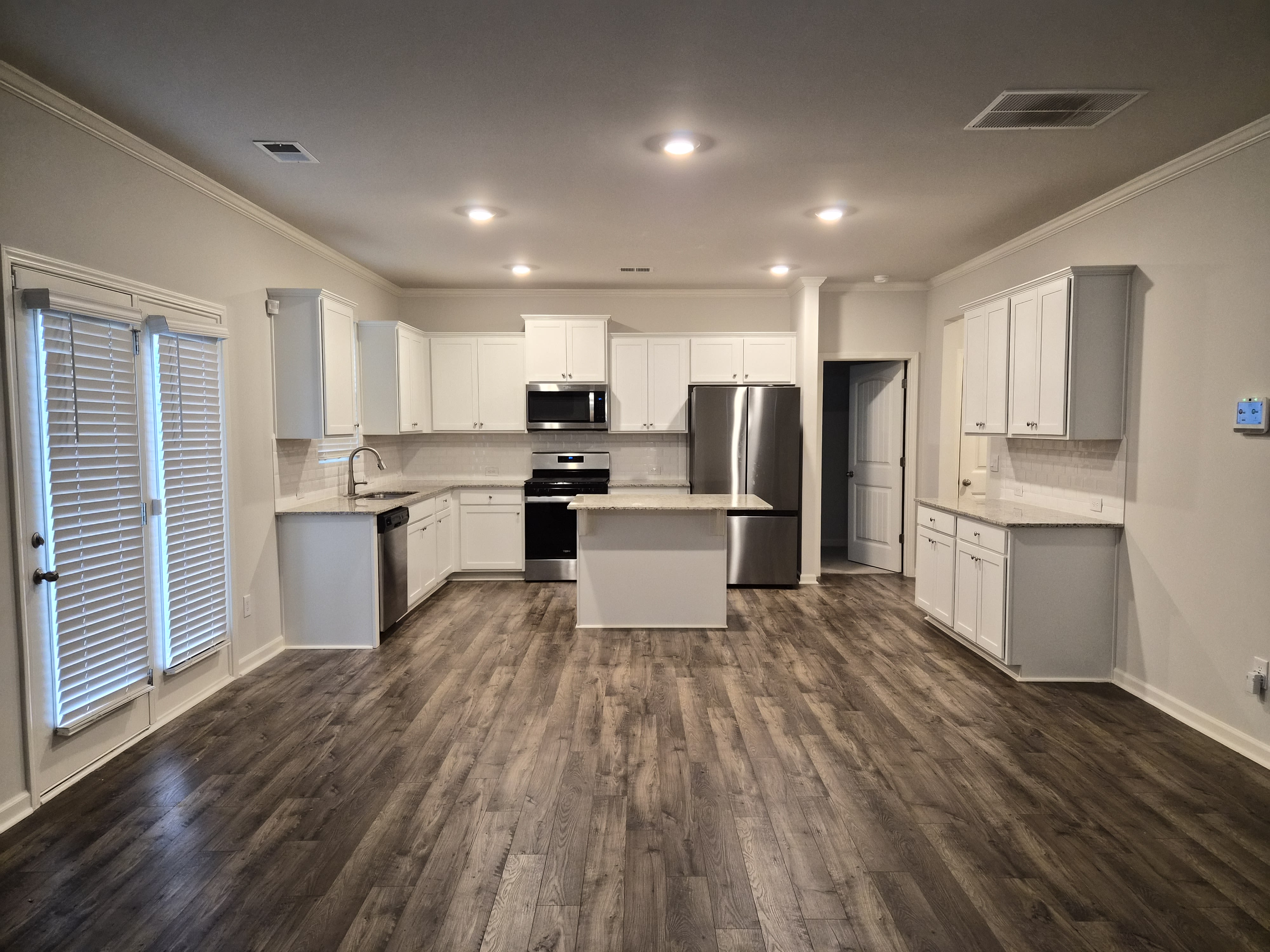 949 Brookfield Dr – photo 3