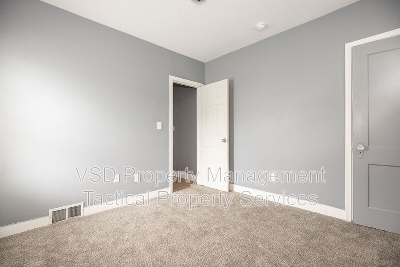 3486 W 60 St – photo 5