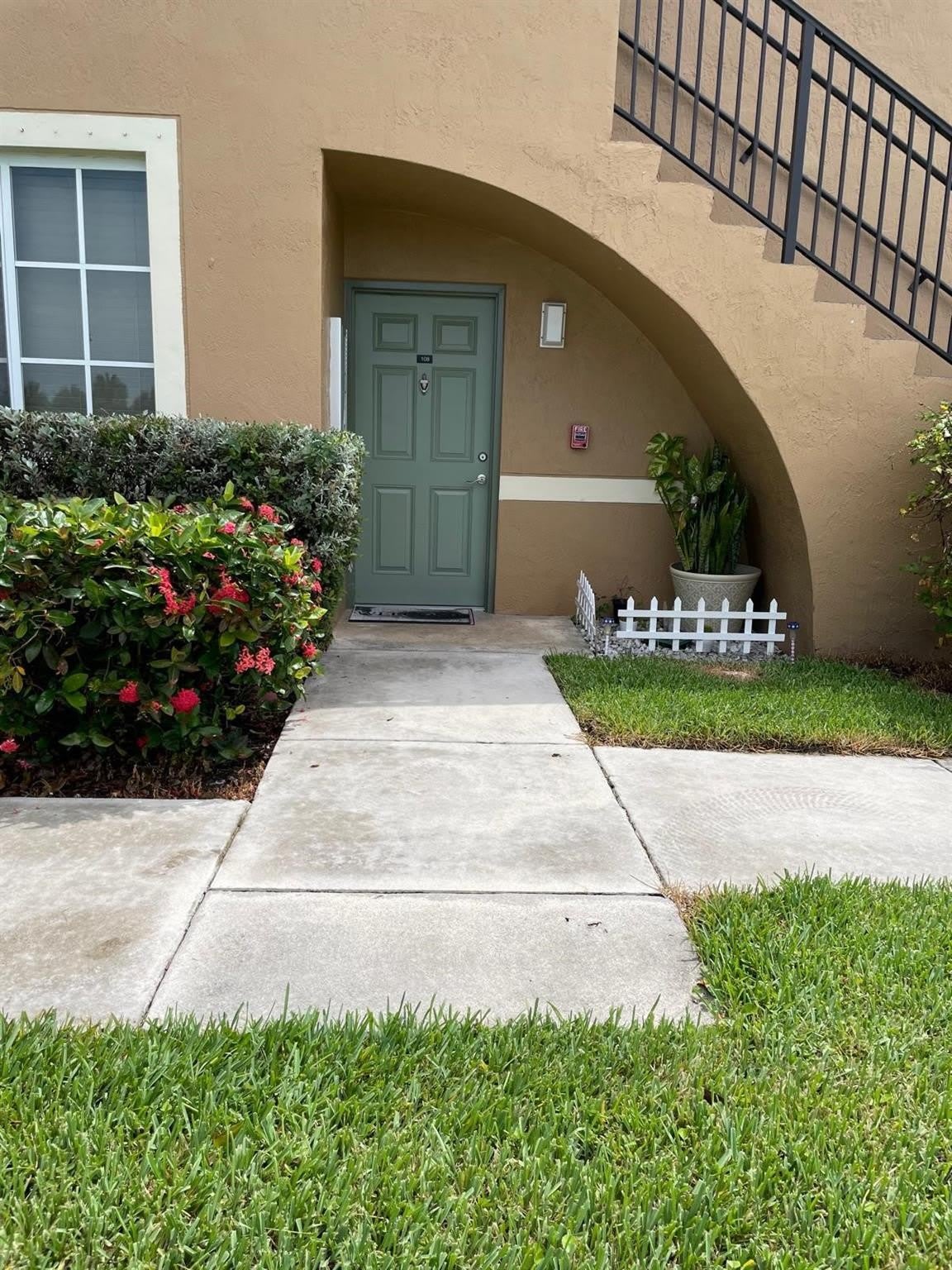 7950 N Nob Hill Road – photo 4