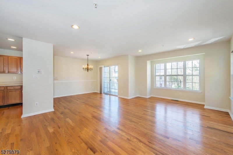 102 Lakeview Ct – photo 4