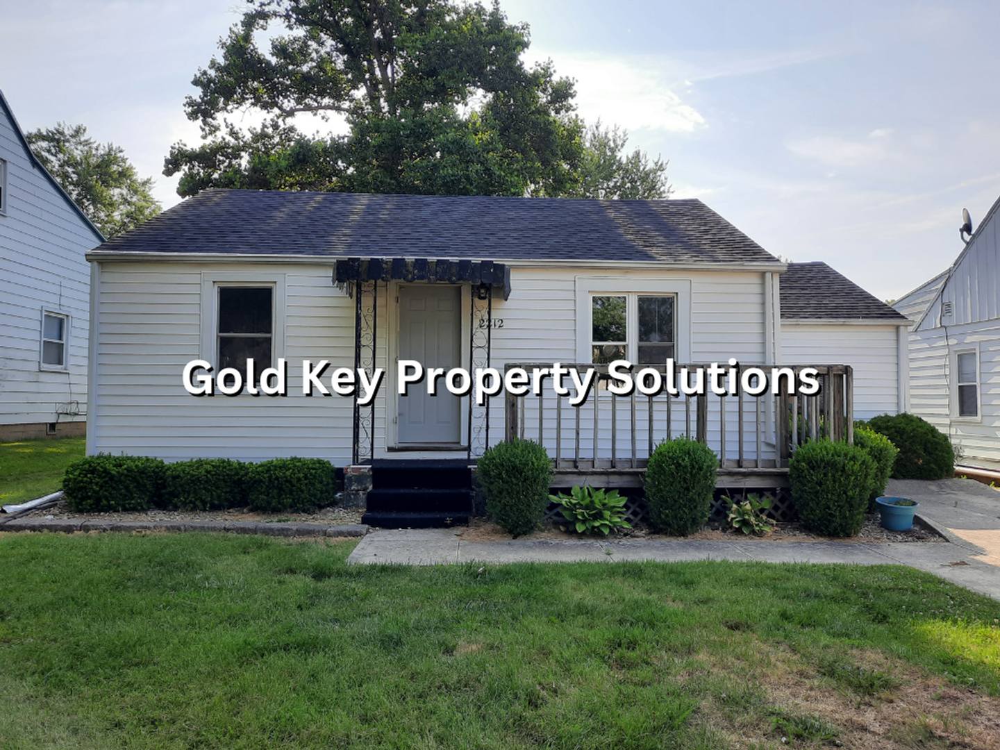 MUNCIE 4 BR 1 BA House Near Ball State with Washer/Dryer and Fenced Back Yard NO SECTION 8 – photo 2