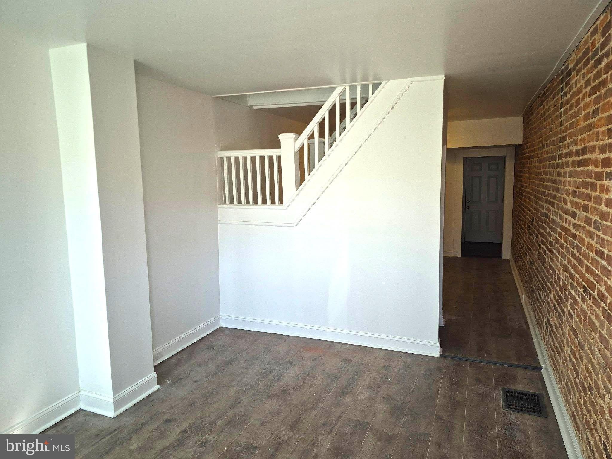 707 N DUNCAN Street – photo 4