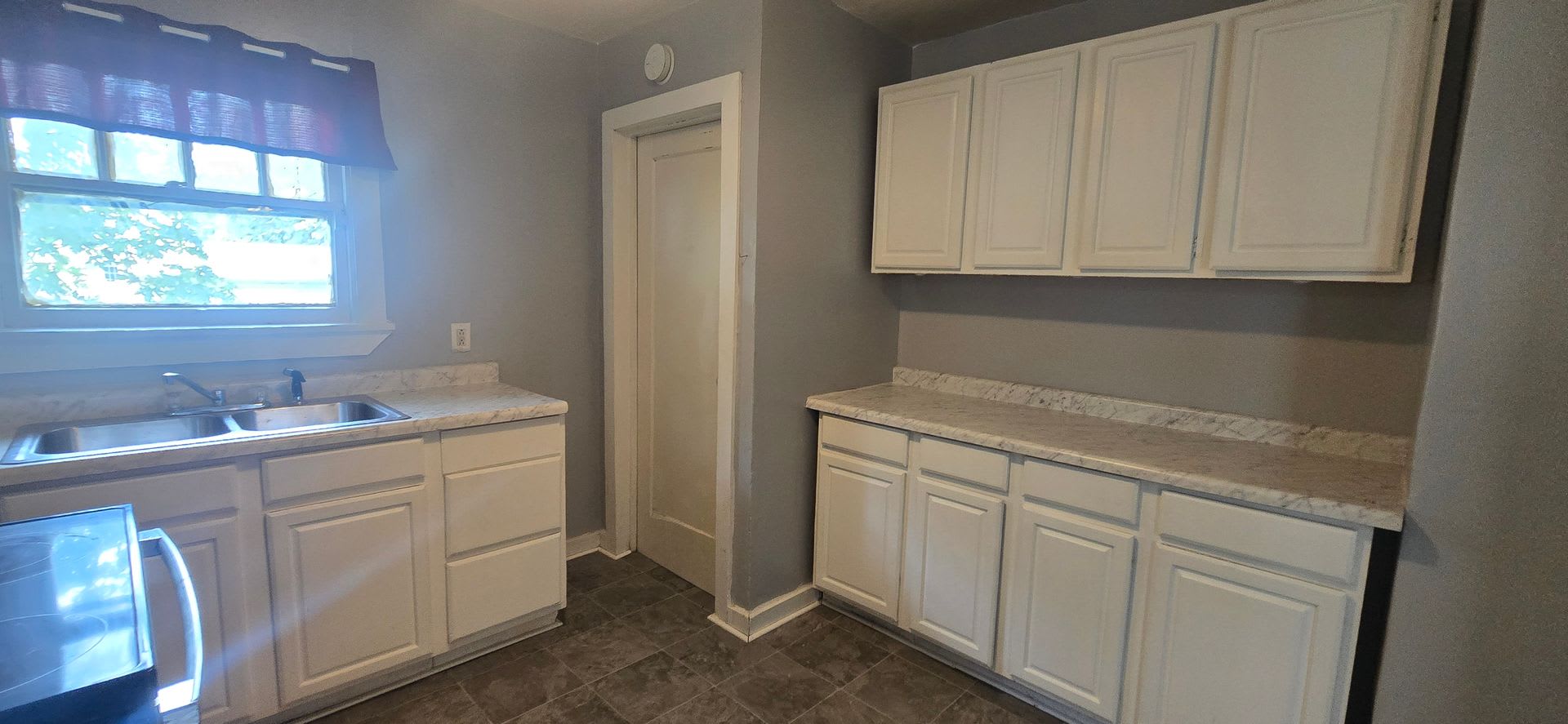 1312 E Olive----2 bedroom, 1 bath – photo 4
