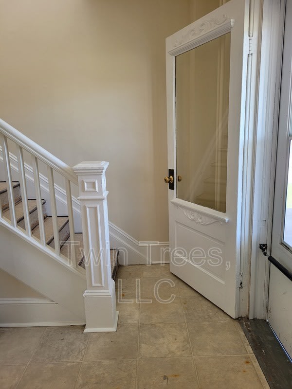 1073 Chicago Avenue – photo 4