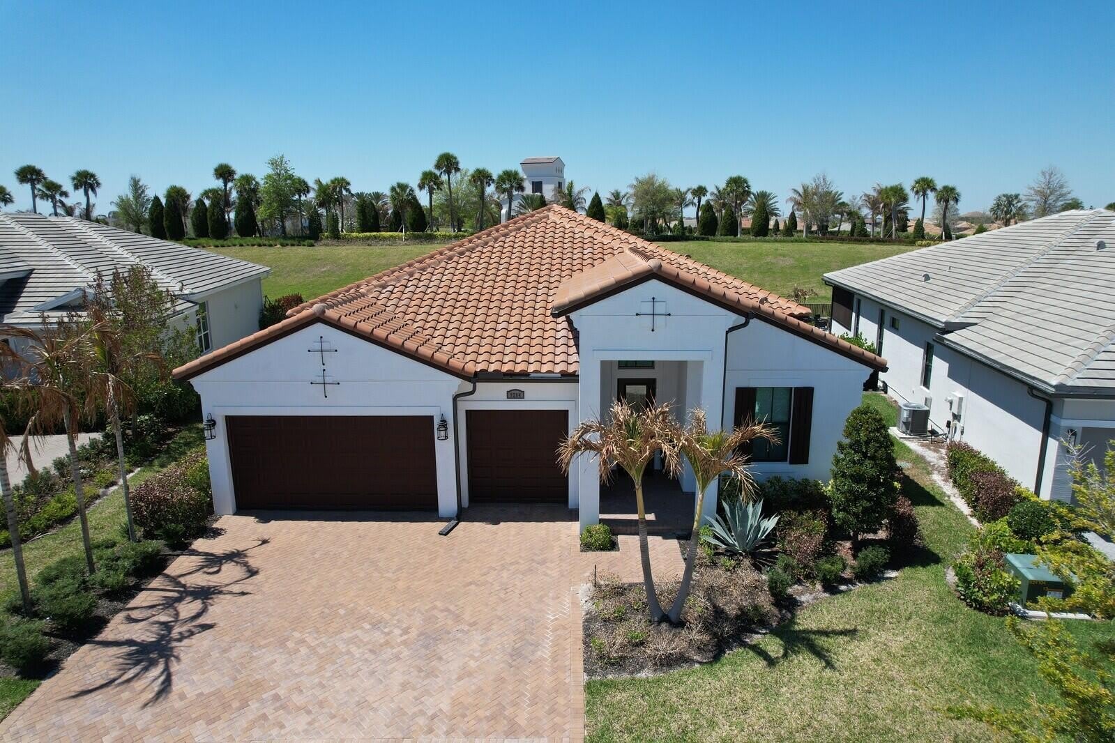 9204 SW Arco Way – photo 1