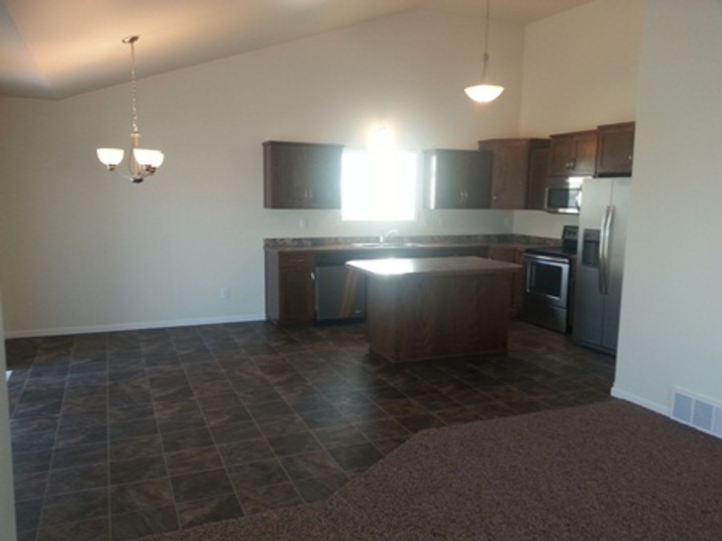 3 Bed 3 Bath Single Family Home – photo 1