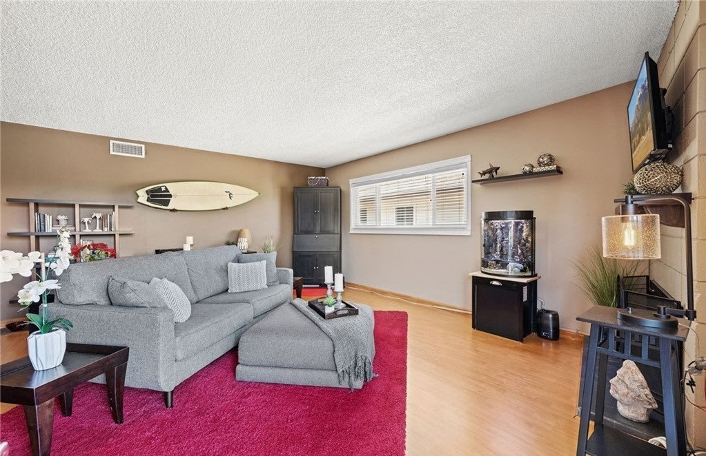 1360 Shadow Ln – photo 3