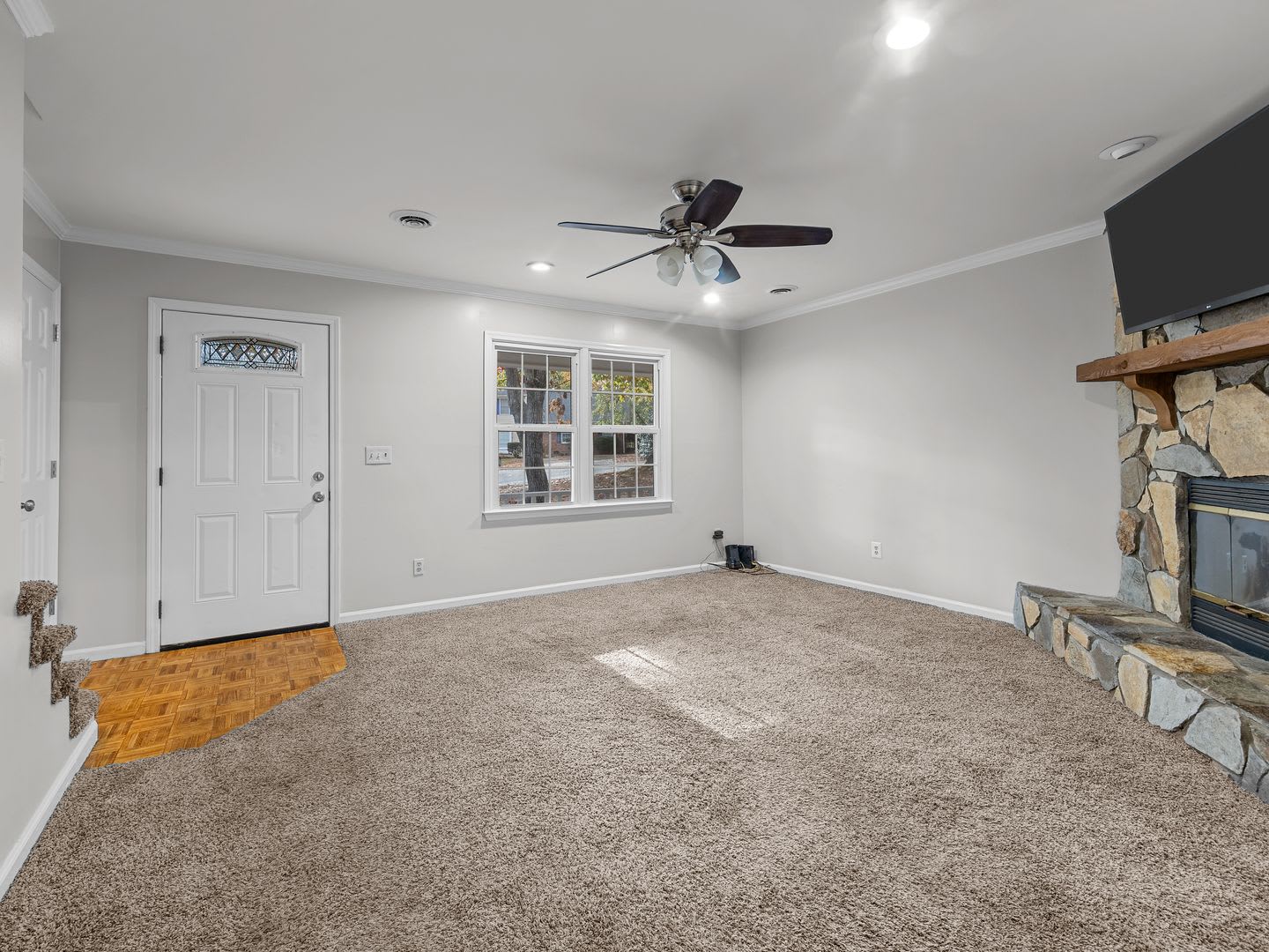 Charming 2Br 1 5Ba Townhouse Pets Welcome No Application Fee If Approved – photo 4