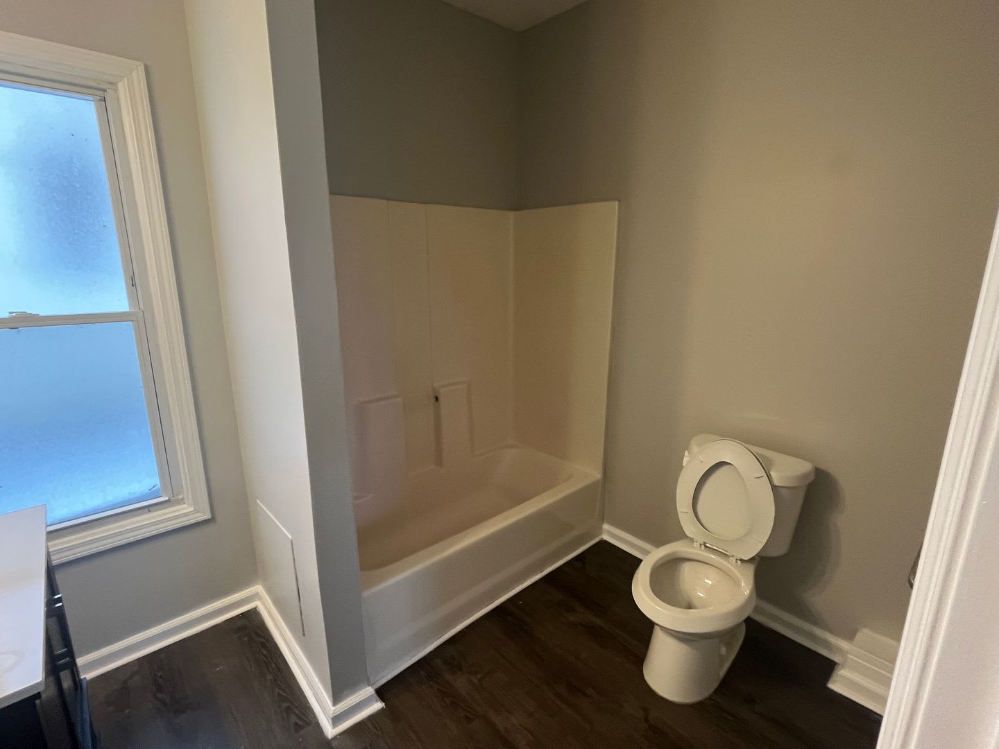 Cudell 4 Bedroom – photo 4