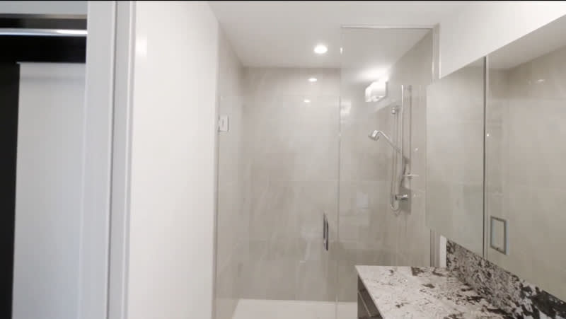 825 N Hudson Ave – photo 5