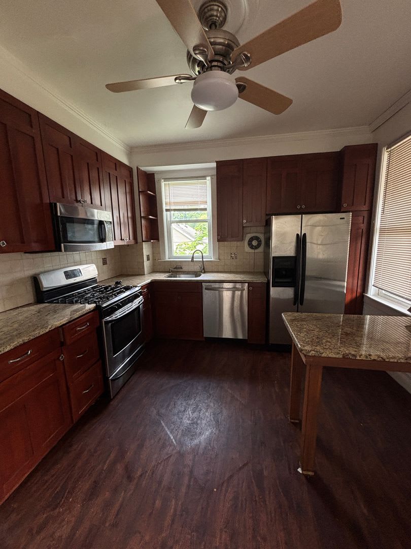 4 Bedroom 2 bath ready Immediately – photo 4