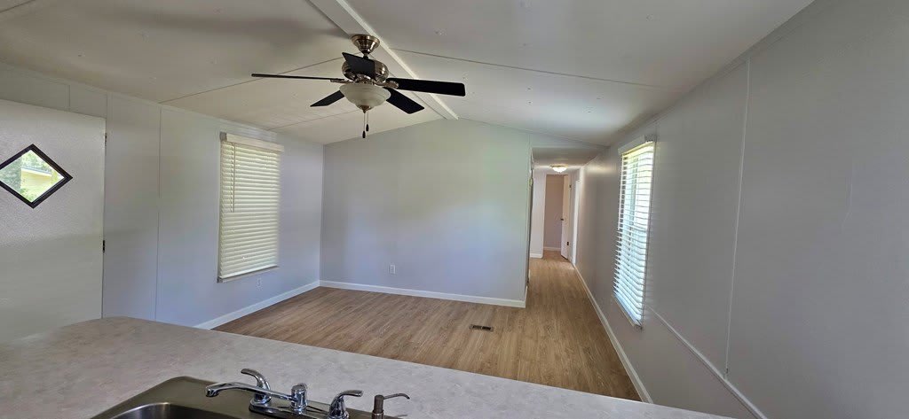 164 N Duck Ave – photo 5