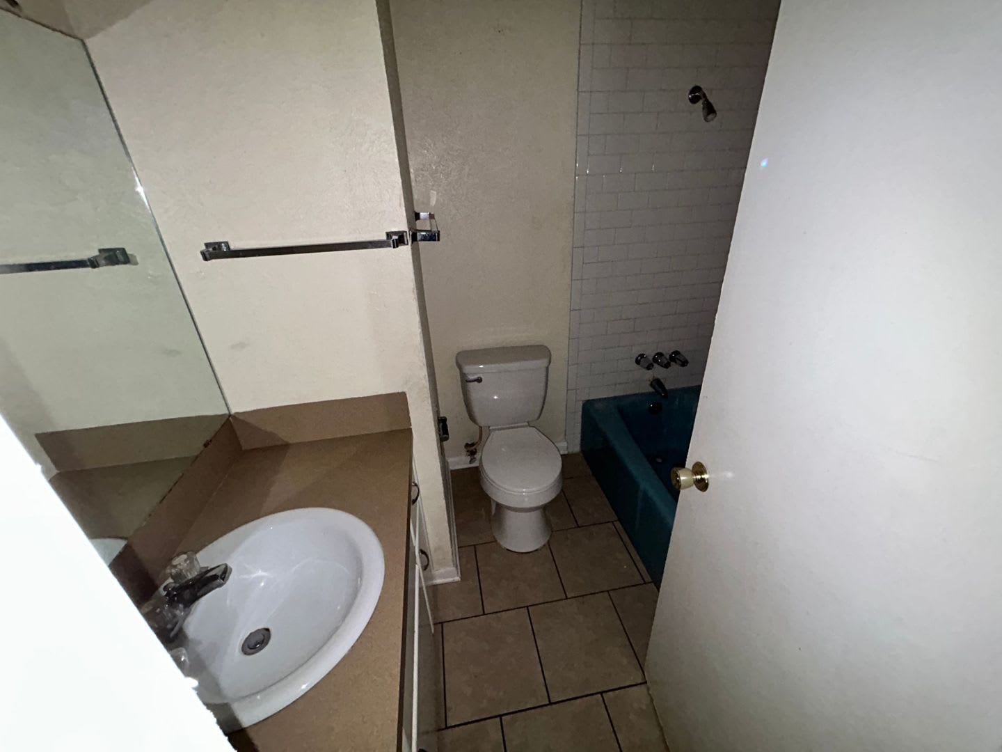 3 bedroom 1 bath – photo 3