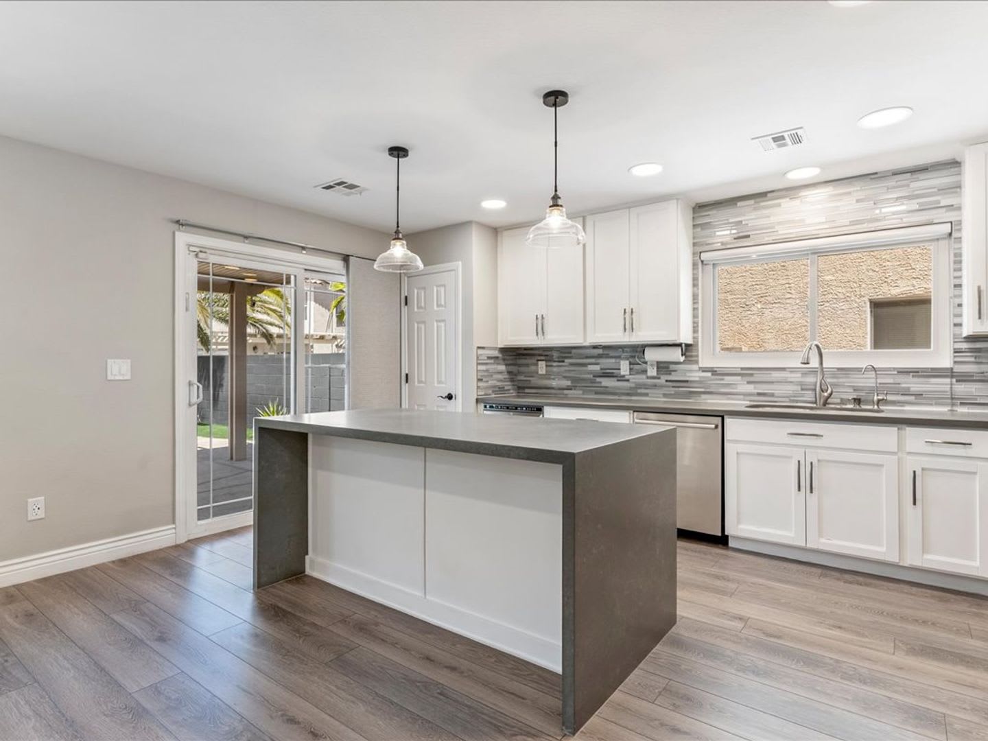11145 Alora Street – photo 4