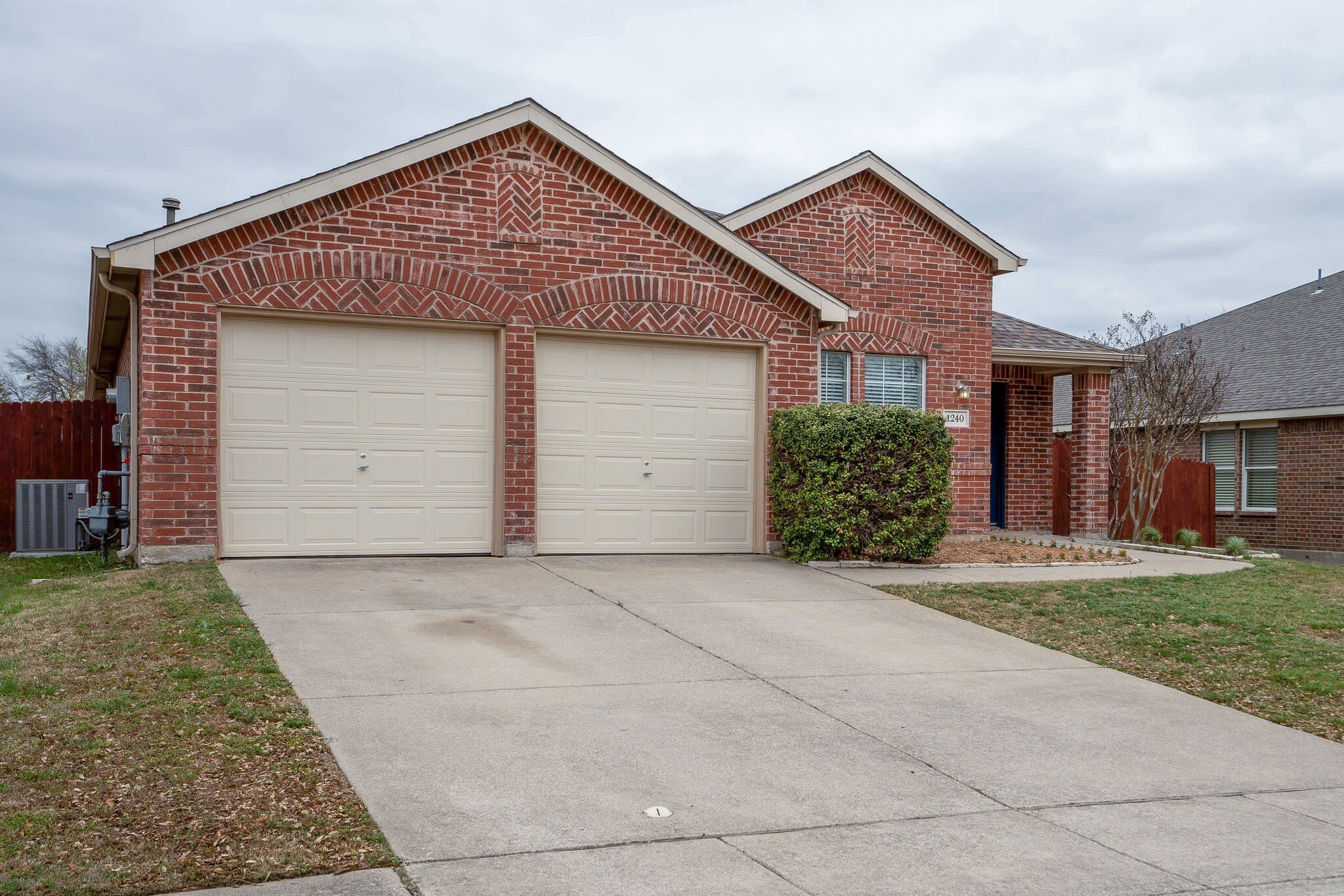 1240 Miller Lane – photo 2