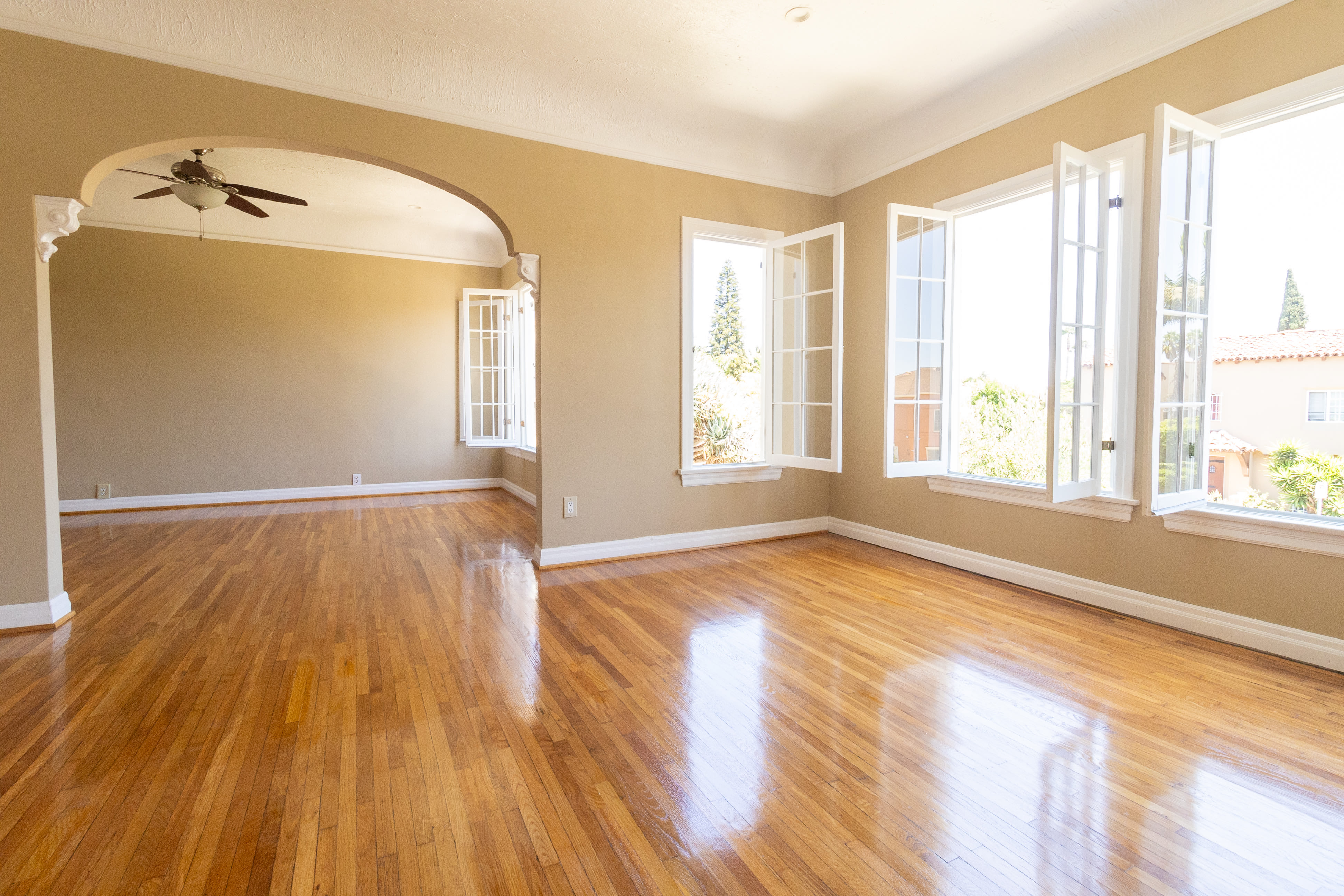 1105 Cloverdale Ave – photo 5