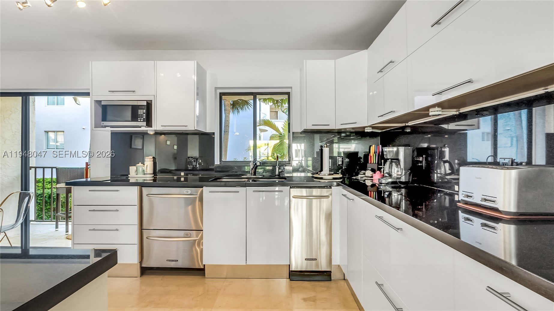 10090 Bay Harbor Ter – photo 2