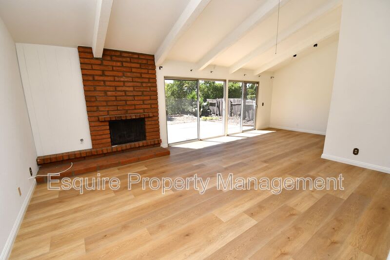 11 N MADRID AVE – photo 5
